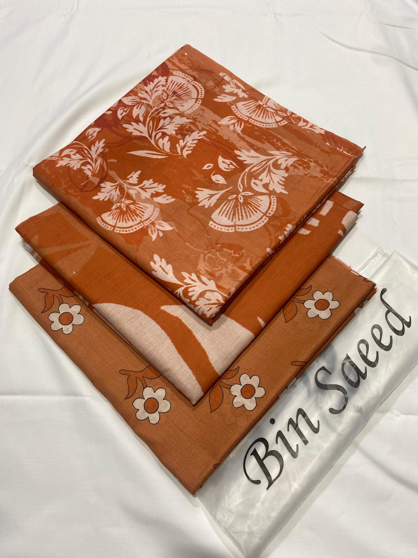 Lawn Printed Unstitched 3Piece D-035